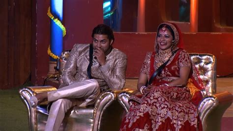 Bigg Boss 10 Episode 94 Preview Mona Lisa Vikrant Get Married See Pics Hindustan Times