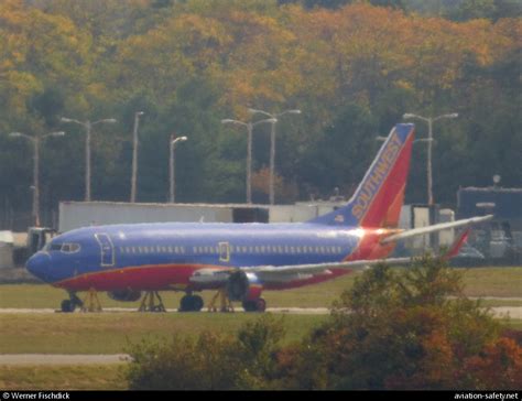 Asn Aircraft Accident Boeing 737 3h4 Wl N368sw Baltimorewashington