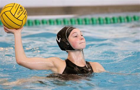Fenwick Hangs On In Overtime For Girls Water Polo State Title Chicago