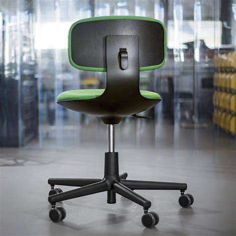 Стул eames fiberglass side chair dsw. Vitra Rookie Office Chair