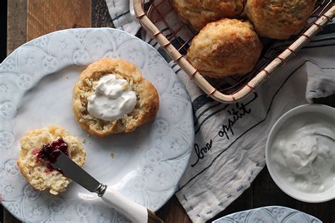 Food File Easy Buttermilk Biscuits The Vault Files