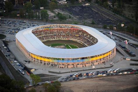 Stadion żużlowy - muratorplus.pl