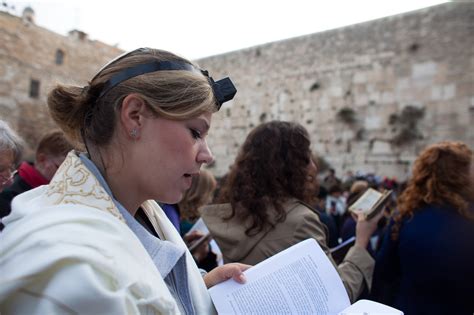 Israeli Court Allows Non Orthodox Prayer By Women At Western Wall The Washington Post