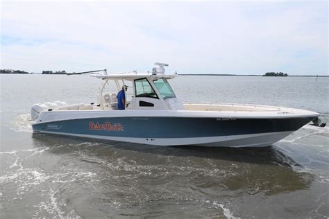 2016 37 Boston Whaler 370 Outrage Cc For Sale Br5296 Am The Hull
