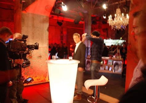 Bei der auslosung zur 1. ARD Sportschau Club live aus Herten: Bundesliga-Rückrunde ...
