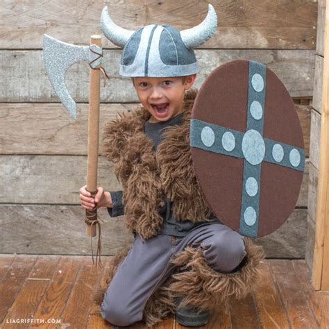 Discover how to create your best diy costume for halloween. Accessories for DIY Kid's Viking Costume | Viking costume, Vikings and Costumes