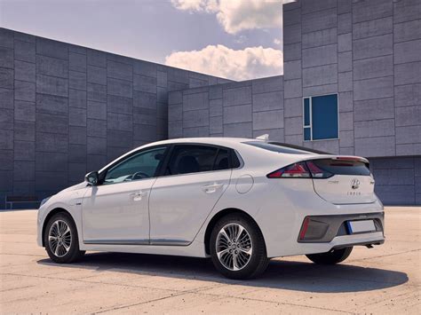 Hyundai Ioniq Híbrido Enchufable 2021 Precios Y Configurador En Drivek