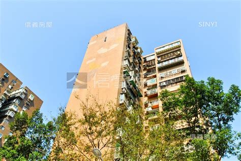 日南 大甲 臺中港 清水 沙鹿 龍井 大肚 泰安 后里 豐原 栗林 潭子 頭家厝 松竹 太原 精武 臺中 五權 大慶 烏日 新烏日 成功 追分. 台北市大安區成功國宅，平均每坪69.8萬起，立即了解更多社區大樓資訊