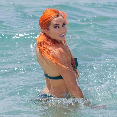 Becky Lynch Bikini Pictures Wwe Diva Becky Lynch Swimsuit Photos To