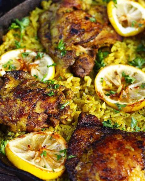 One Pot Middle Eastern Chicken And Rice Evs Eats