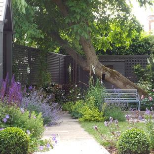 Now i need some inspiration as to what to do. 75 Most Popular Medium Sized Garden Design Ideas for 2020 ...