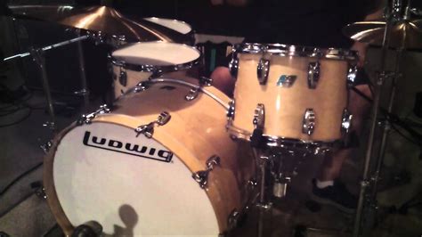 Ludwig Classic Maple Drums 26 Bass Drum Youtube