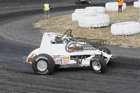 Action Captured Images Hunt Magnetos Wingless Sprint Car Series