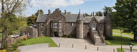 The hotel belongs to voyages indigenous tourism australia hotel chain. ABERDEENSHIRE - Destination Profile | Golf Concierge Scotland