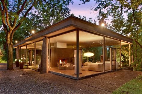 Midcentury Glass Home By Harry “deever” Rockwell South Of Chicago Modern Glass House Glass