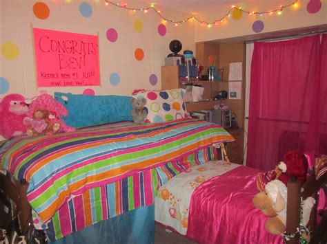 This Would Be The Most Colorful Room Dorm Room Ever Room Colors
