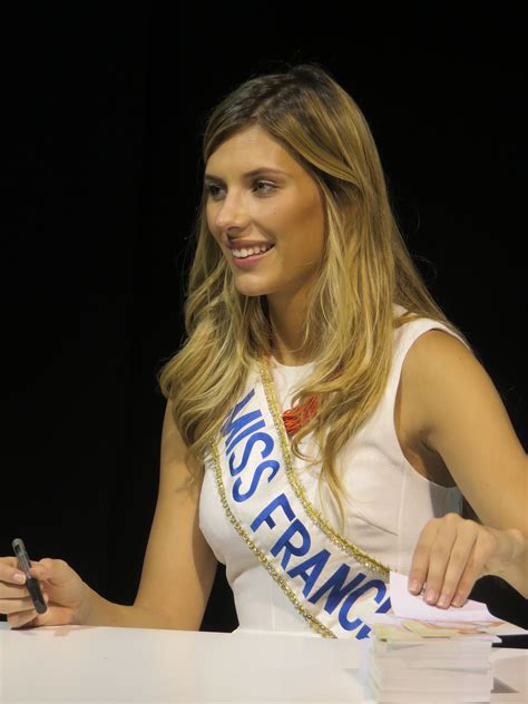 Découvrez les photos de camille cerf pendant les répétitions de l'élection miss univers 2014. Camille Cerf - Wikipedia
