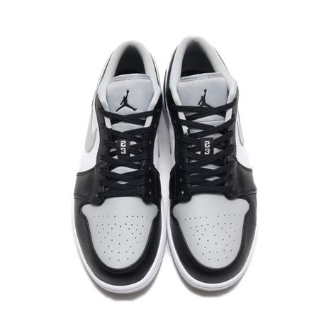 That's especially true with this pair, thanks to the understated palette of grey, white and black used across their uppers. AIR JORDAN 1 LOW BLACK/BLACK-LT SMOKE GREY-WHITE 20SU-S ...