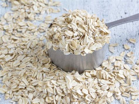 9 Simple Homemade Oatmeal Face Mask For Dry Skin