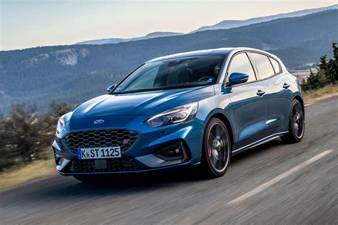 It's not a huge issue if you live on a wide suburban street, but for people who live in cities or have to park in tight laneway garages it could be a huge turn off. Ford Focus ST 2019 review | Autocar