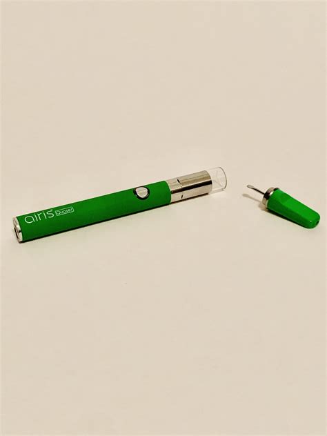 Airis Quaser Wax Vape Pen Green Dabbing Darren