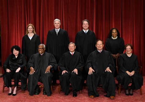 Supreme Court Opens New Term With Drug Sentencing Case The Epoch Times