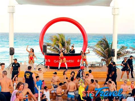 Oasis Cancun Danceu Is A Month Long Party Each March In Cancun Mexico