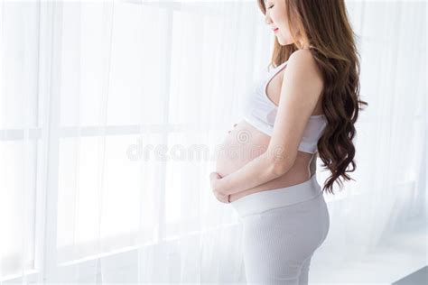 Beauty Pregnant Women Stock Image Image Of Clsoe Belly 117793203