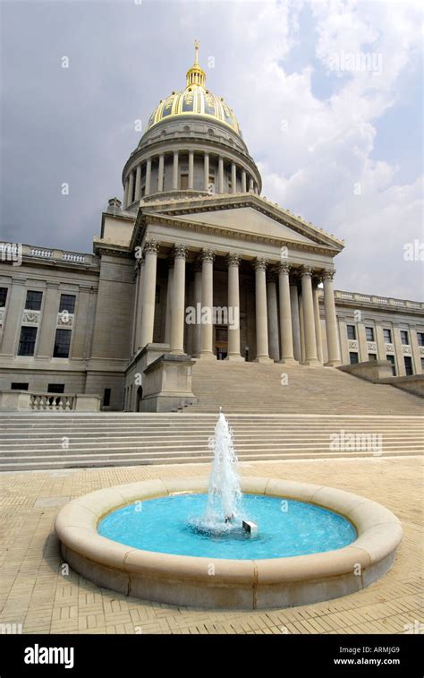 State Capitol Building At Charleston West Virginia Wv Stock Photo Alamy