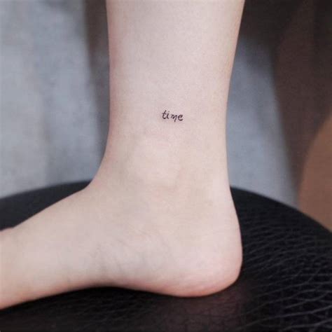Minimalistyczne Tatuaże Delikatne Motywy Na Tatuaże Damskie Elle Pl