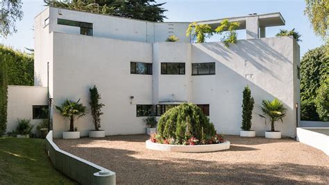 For 44m One Of Britains First And Finest Modernist Houses Curbed