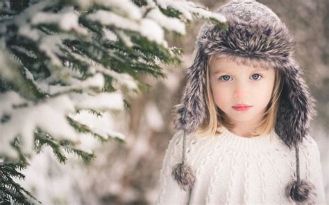 Cute Girl Child Blonde Winter Snow Wallpaper 1920x1200 Resolution