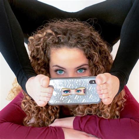 Those 👀 And Toes ️ Sofiedossi Sofie Dossi Dance Photography Poses