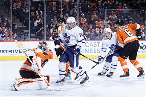 Flyers Maple Leafs Preview Yandles Streak Ends Attard Debuts