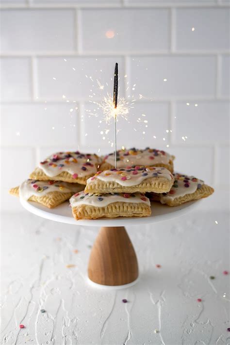 Birthday cake pop tarts recipe. Ultimate Funfetti Birthday Pop Tarts Recipe | Jojotastic ...