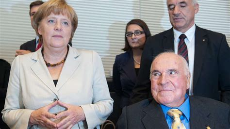 Buch Vermächtnis Zeigt So Lästert Helmut Kohl über Merkel And Co Politik