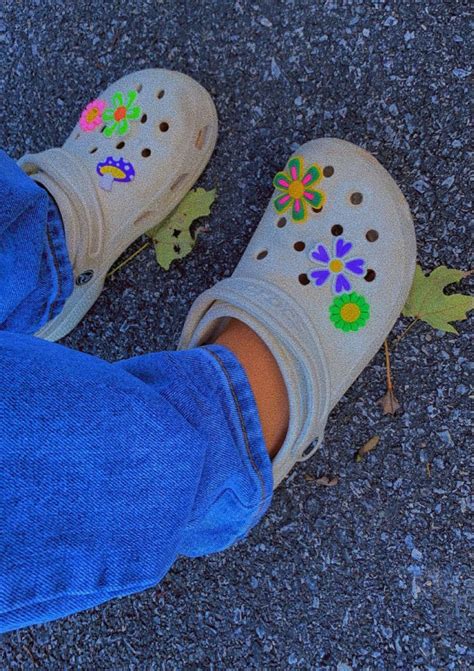 Crocs🌿🍄🌼 🪐💫🌈 White Crocs Crocs Fashion Crocs