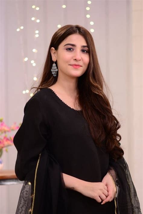 Latest Clicks Of Beautiful Hina Altaf From Morning Shows Of Nida Yasir