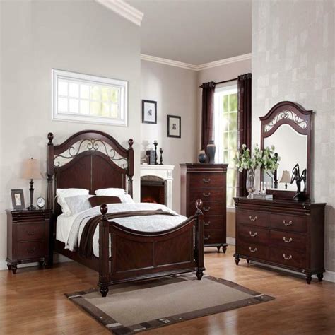 Rest with ease knowing that value city's bedroom furniture provides the best style at an affordable price. Cleveland Cherry Formal Traditional Antique Queen Bed 4Pcs ...