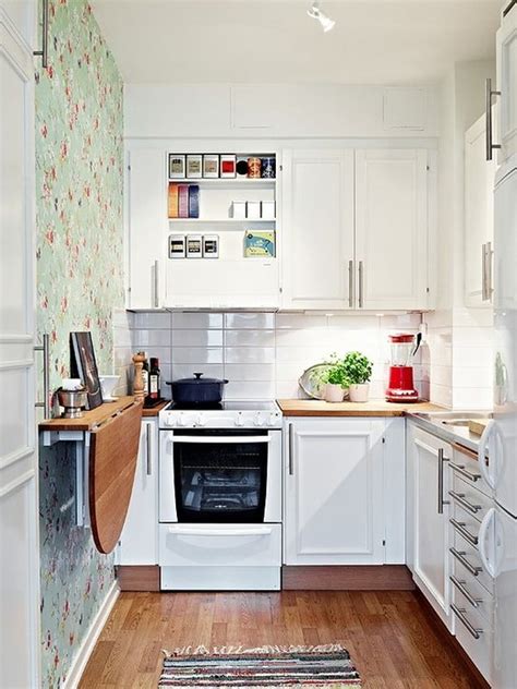 Organizadores, colgadores, muebles hasta el techo y otras variantes permiten sumar. Cocinas pequeñas. Ideas para decorar cocinas pequeñas.