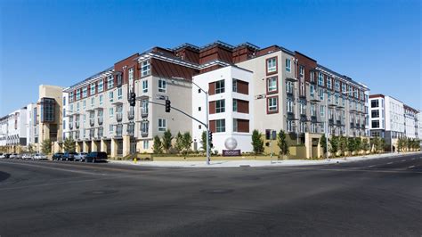 View our 1 bedroom apartments located in san jose, ca starting at $2,138.00 visit us today! Domain Apartments - San Jose - 1 Vista Montana ...