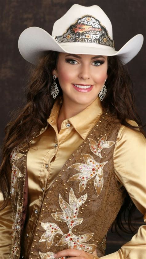 Pin By Sandra Sue On Cowgirl Clothes In 2023 Cowgirl Outfits For