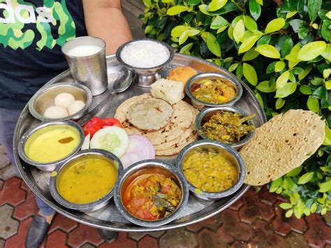 Drop By This Veg Restaurant To Have Huge Kathiawadi Gujarati