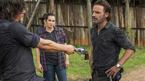 Combien De Figurant Dans The Walking Dead - The Walking Dead, saison 7 : "Rick est de retour" dans la deuxième