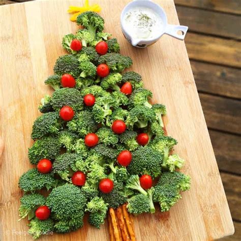 If you have a favorite christmas recipe, there's probably a way to make it vegan. Christmas Tree Vegetable Platter | FeelGoodFoodie