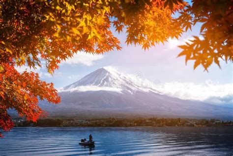 Mount Fuji In Autumn Color Japan Stock Image Image Of Sakura Cherry