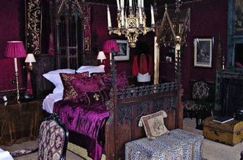 Additional pieces such as gothic cabinets, upholstered gothic couches and chairs, and also other pieces of gothic flair can be added to the beauty of the bedroom. 8 Most Inspiring Goth Bedroom Decorating Styles — Lugenda