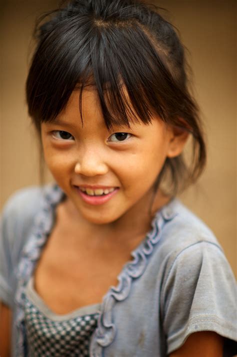 luang prabang big eyes southeast laos asian girl village portraits flickr girls