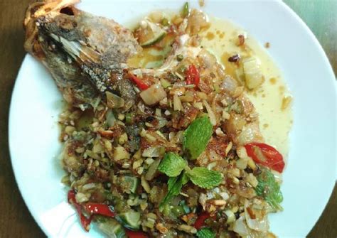 Resipi Ikan Siakap Goreng Ala Thai Oleh Dapoq Kak Del Cookpad
