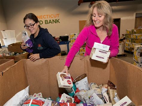 First time volunteering with the foodbank? CT Food Bank to host volunteer open house in Wallingford